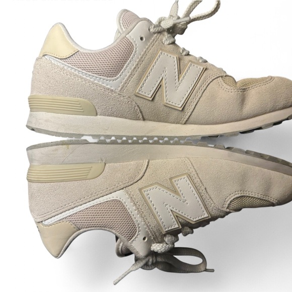 New Balance Beige 574 Boys Sneakers Size 6 - Picture 7 of 10